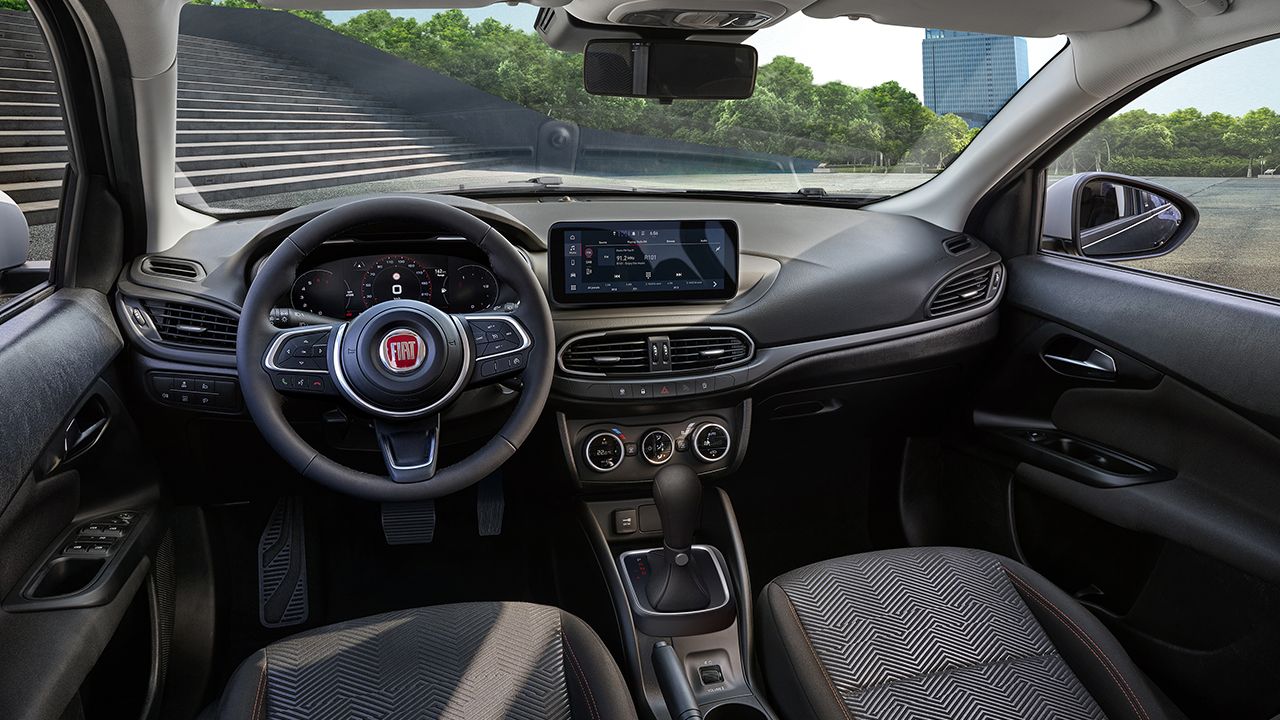 FIAT Tipo Garmin - interior