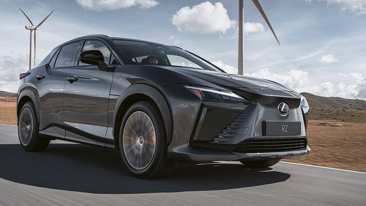 Precios y gama del Lexus RZ 450e, el nuevo SUV eléctrico ya está a la venta en España