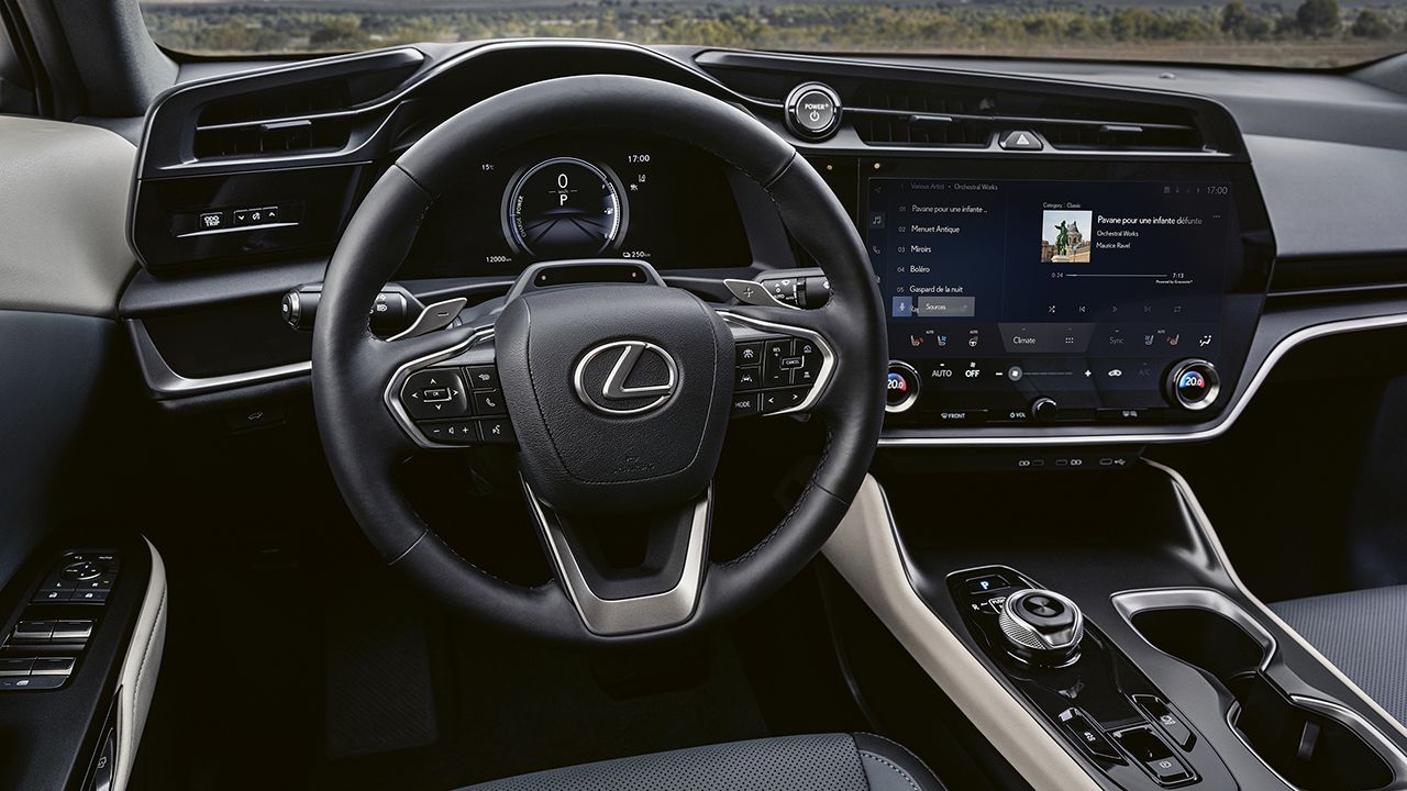 Lexus RZ 450e - interior