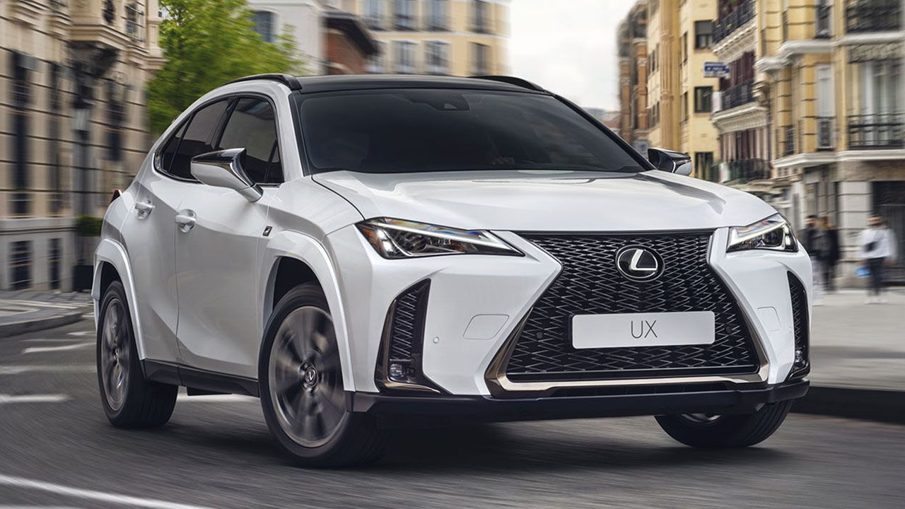 Lexus UX 2023, el popular SUV híbrido es ahora más tecnológico y estrena la versión F Design