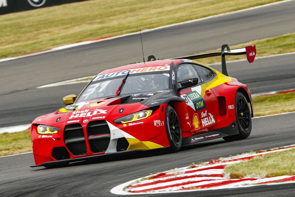 Sheldon Van der Linde sorprende al 'ejercito' Mercedes y gana en Lausitzring