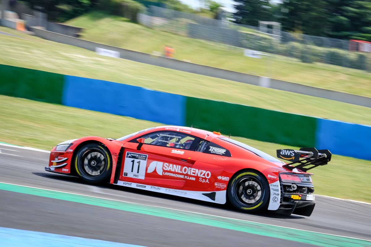 Simon Gachet se anota la pole del sábado de la Sprint Cup en Magny-Cours