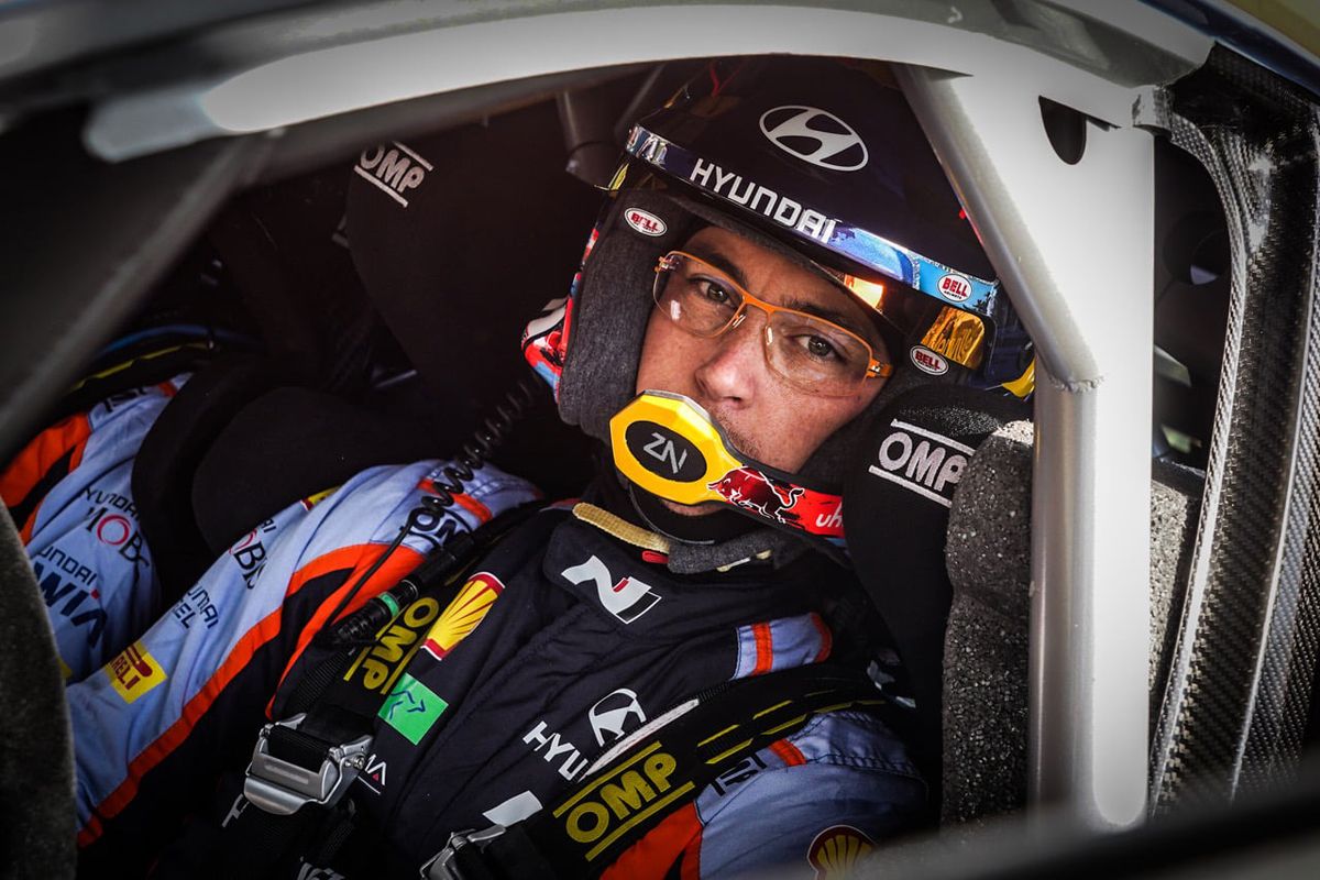 Thierry Neuville es el primer líder del Rally de Portugal en Coimbra