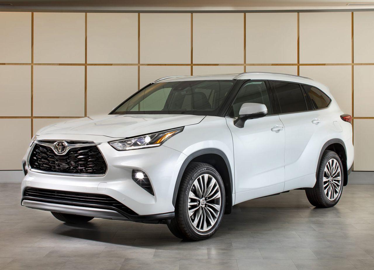 El Toyota Highlander 2023 apuesta seriamente por la eficiencia en EEUU