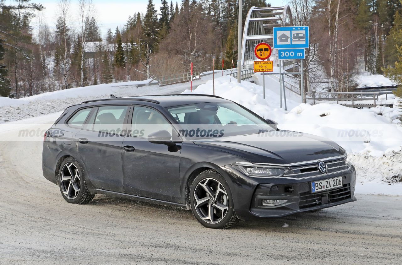 Foto espía Volkswagen Passat Variant 2024