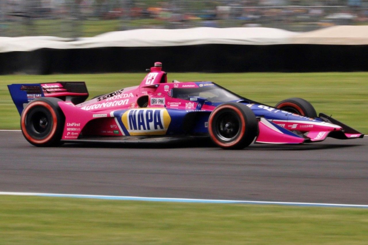 Alexander Rossi lidera los Libres 1 de Road America, con Álex Palou quinto