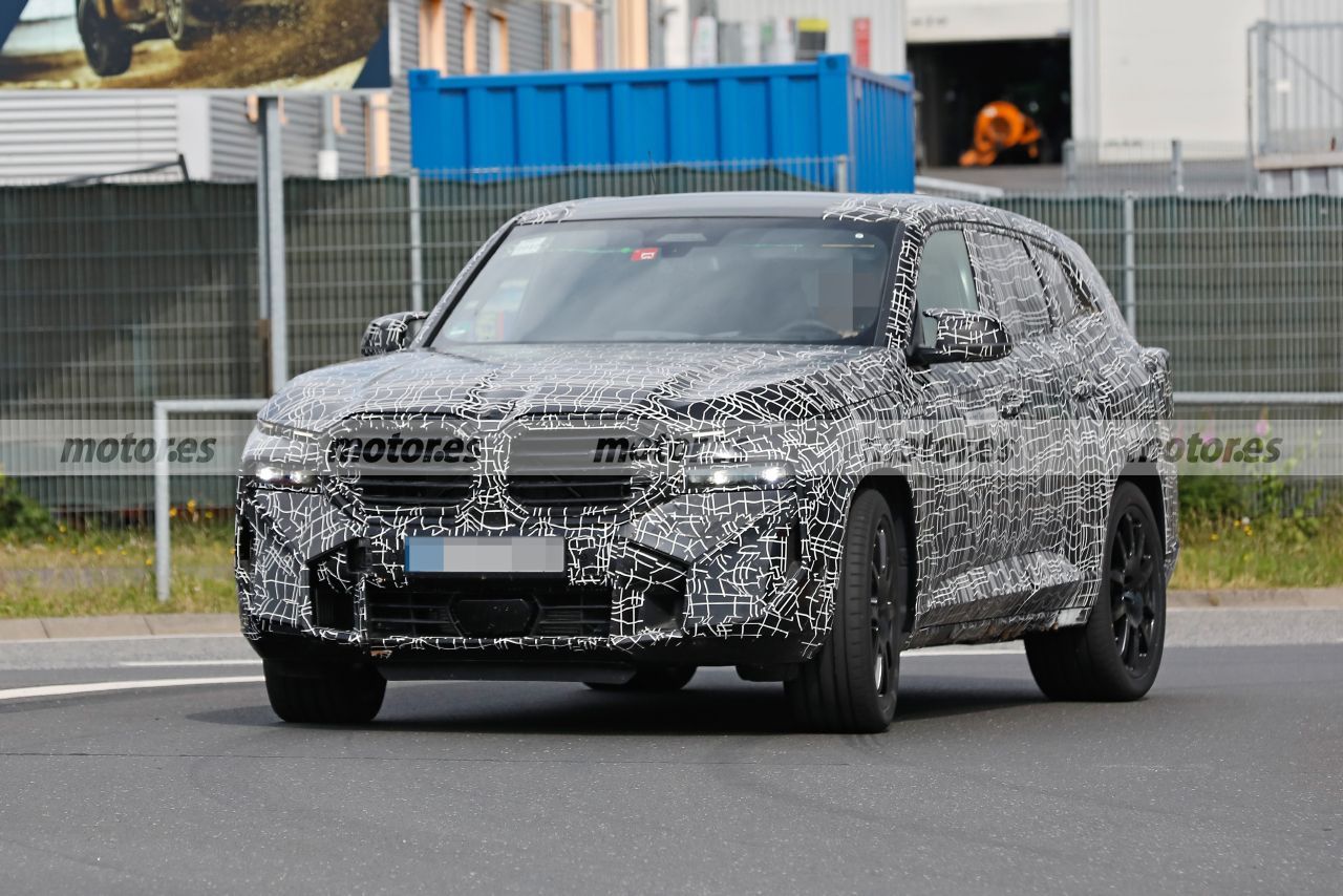 Los prototipos del BMW XM revelan nuevos detalles en Nürburgring