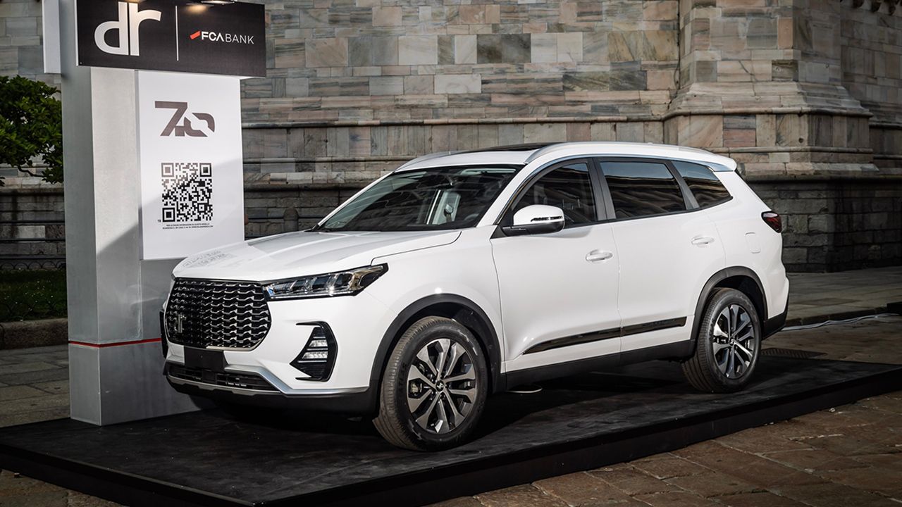 DR 7.0, un nuevo modelo que luchará por el título de mejor SUV barato de 7 plazas  