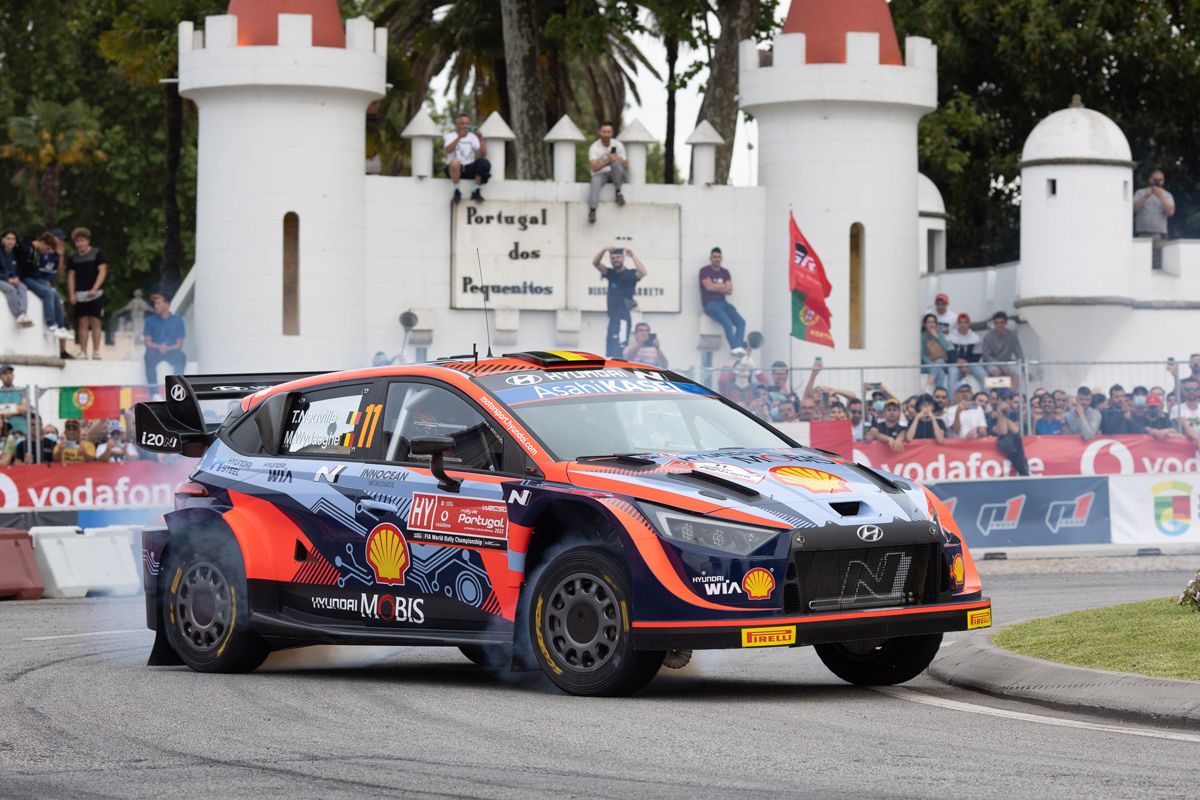 Intercambio de coches entre las estrellas de Hyundai Motorsport en Zolder