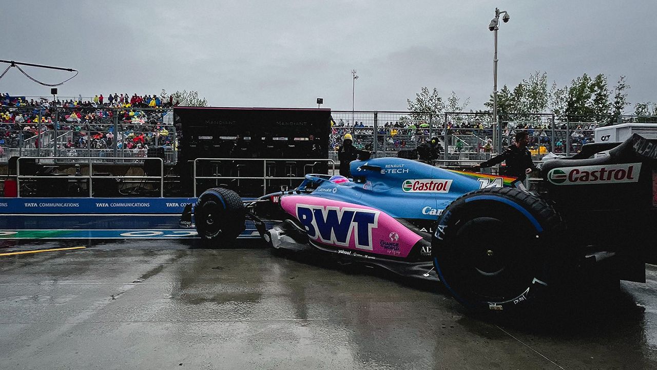 Fernando Alonso, el más rápido en los libres en lluvia de Canadá