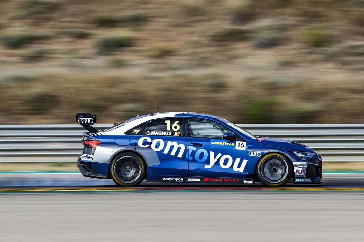 Gilles Magnus logra una brillante pole en la cita del WTCR en MotorLand