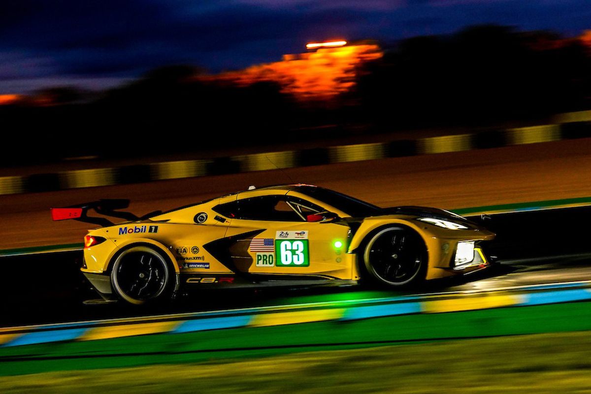 El Glickenhaus #708 manda en los primeros libres nocturnos de Le Mans