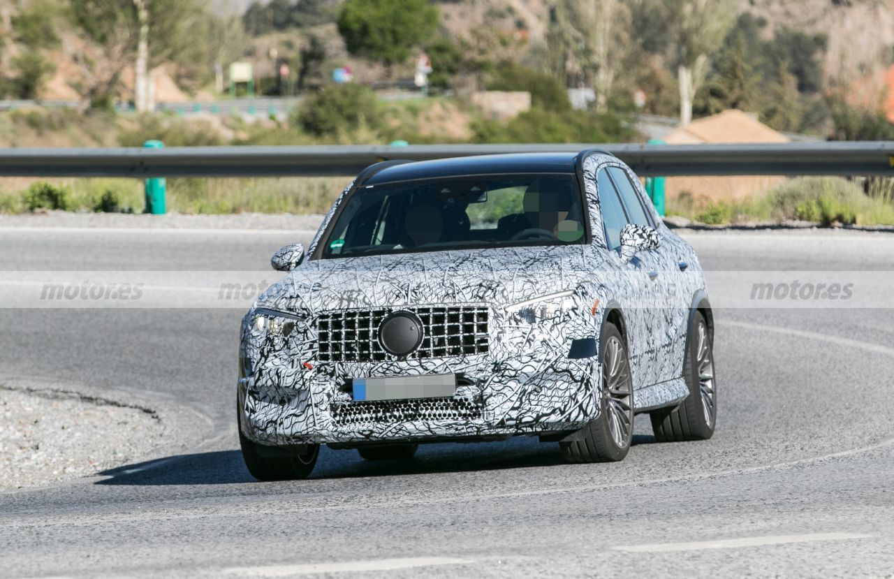 El nuevo Mercedes-AMG GLC 63 se deja ver en fotos espía en pruebas de altitud