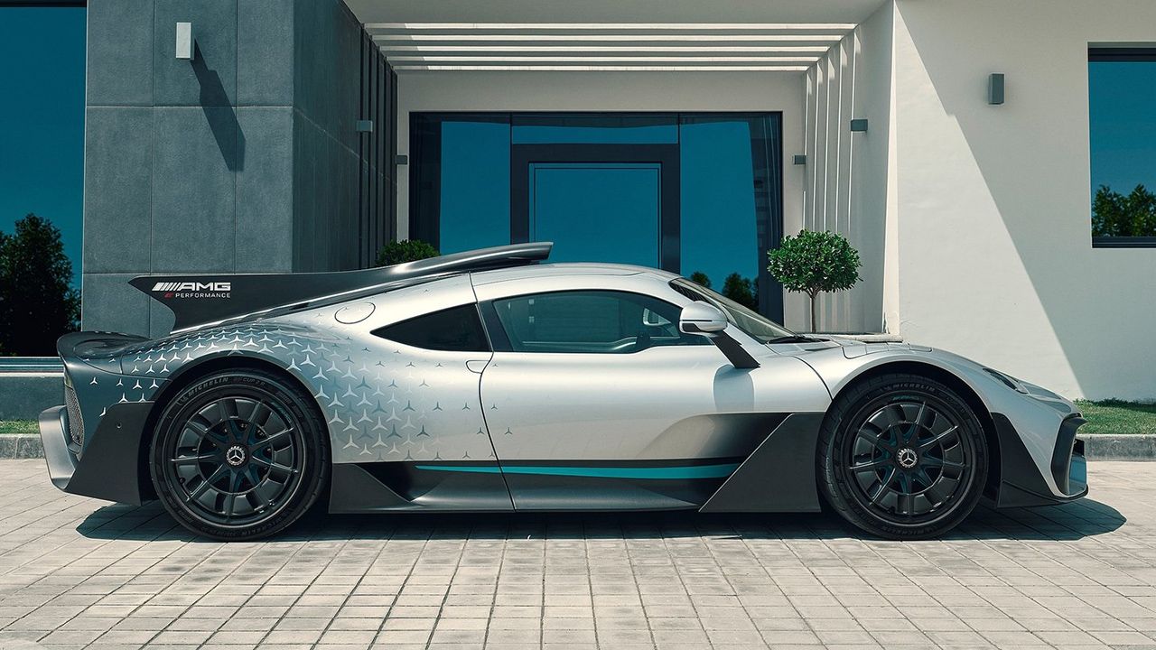 Mercedes-AMG ONE - lateral