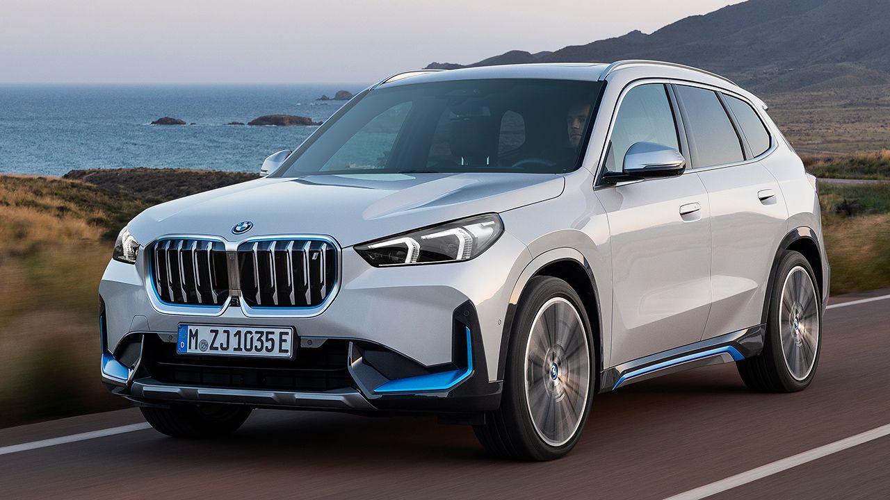 El nuevo BMW iX1 ya tiene precio en España y apunta al Audi Q4 e-tron