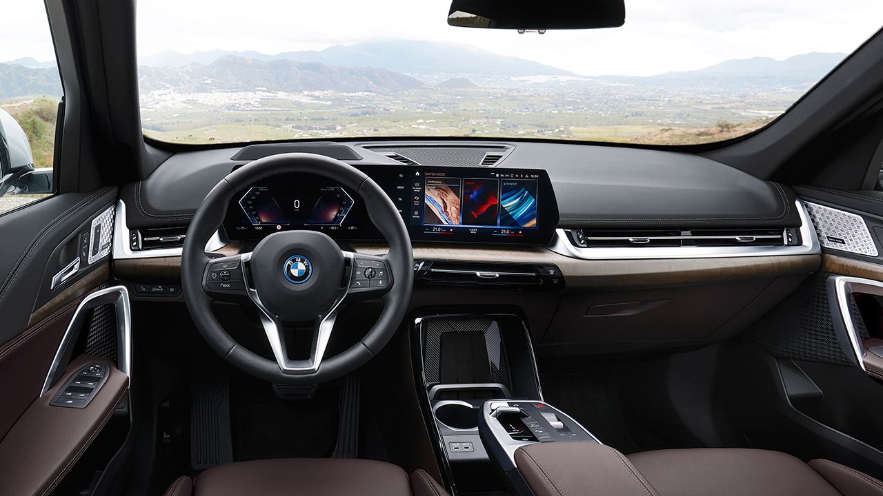 BMW iX1 - interior