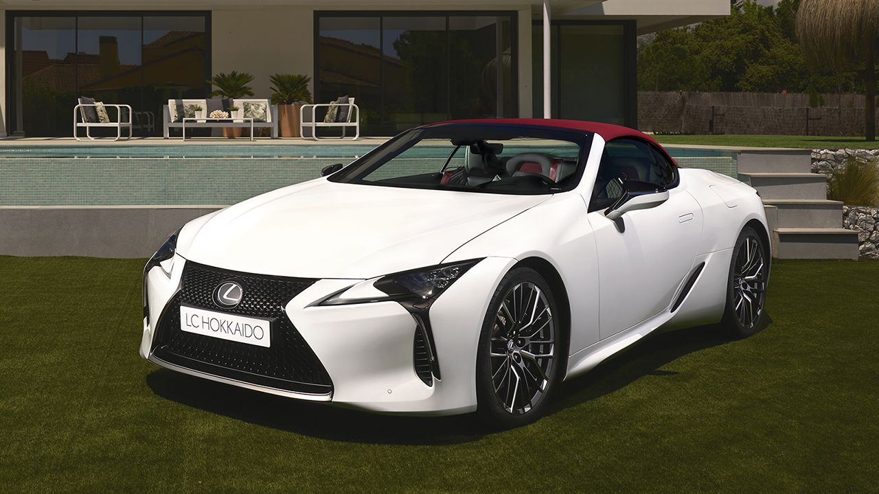 Lexus LC 500 Cabrio Hokkaido