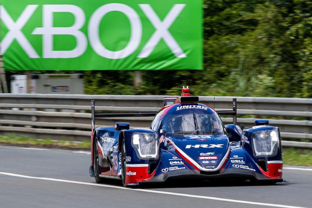 El Toyota #8 lidera unos accidentados primeros libres de Le Mans