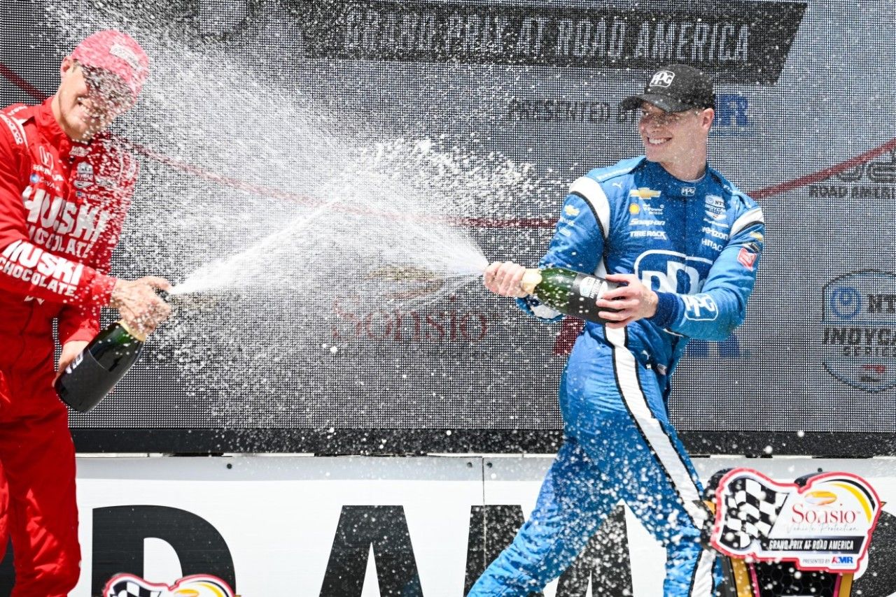 Ericsson vuelve a ser líder tras un toque con Palou; vence Newgarden en Road America