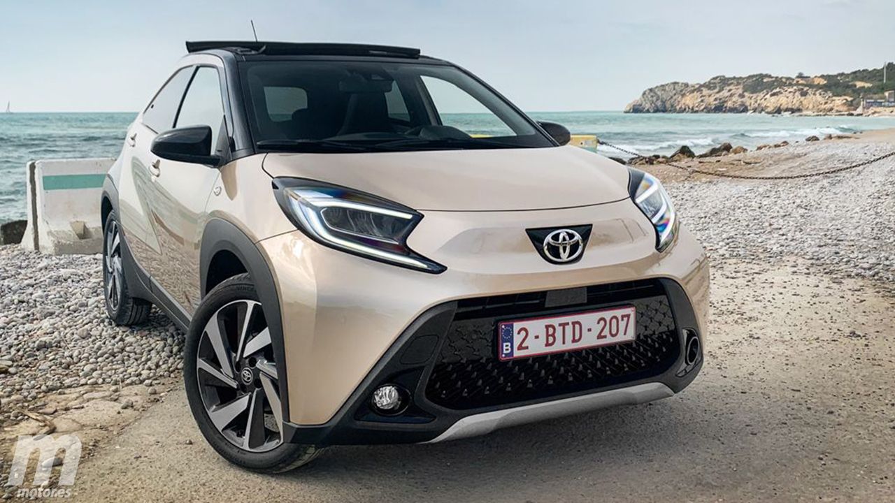 Holanda - Mayo 2022: El nuevo Toyota Aygo X Cross coge ritmo