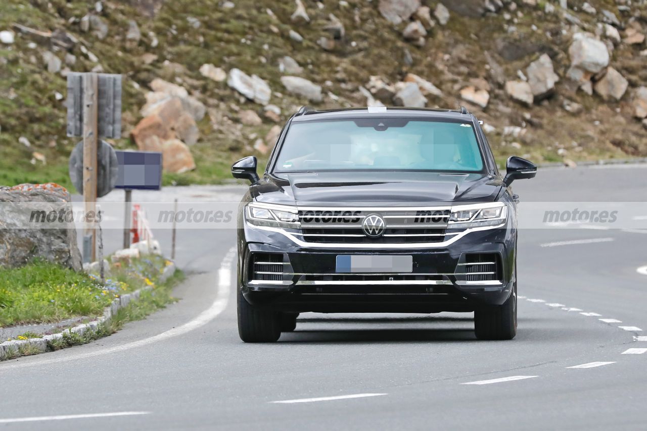 El Volkswagen Touareg Facelift cazado en fotos espía en los Alpes