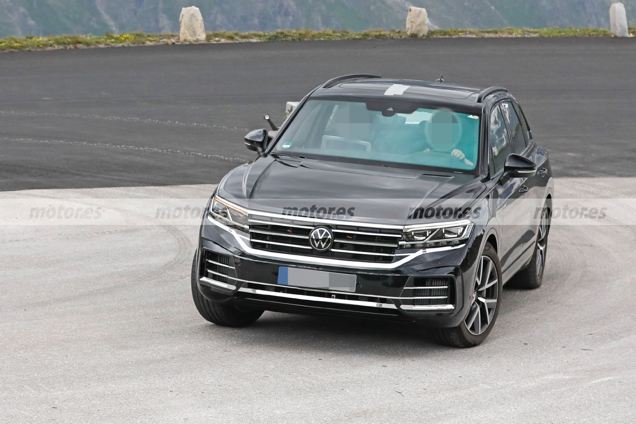 Fotos espía Volkswagen Touareg Facelift 2023