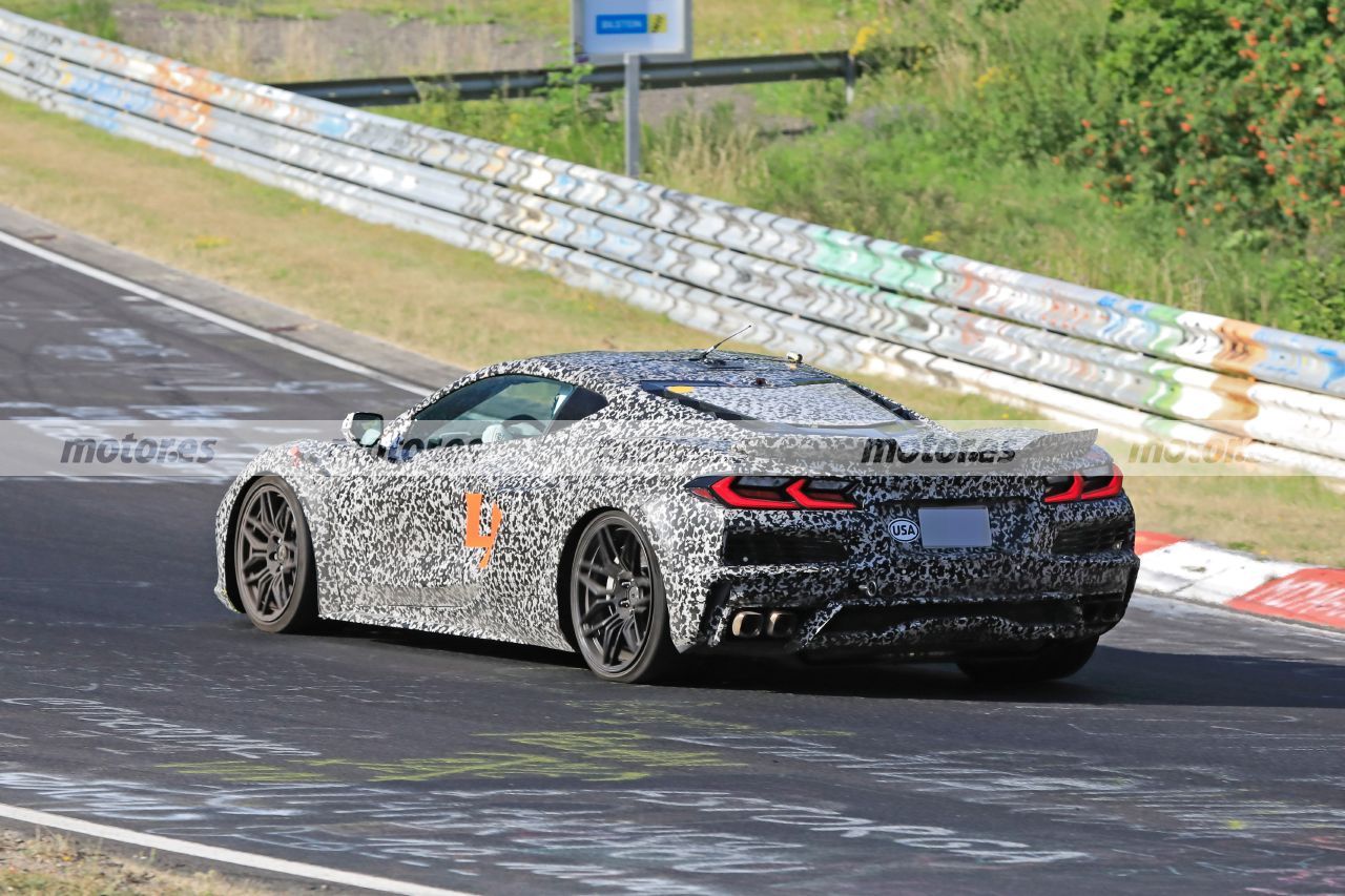 Fotos espía Chevrolet Corvette E-Ray 2023 en Nürburgring