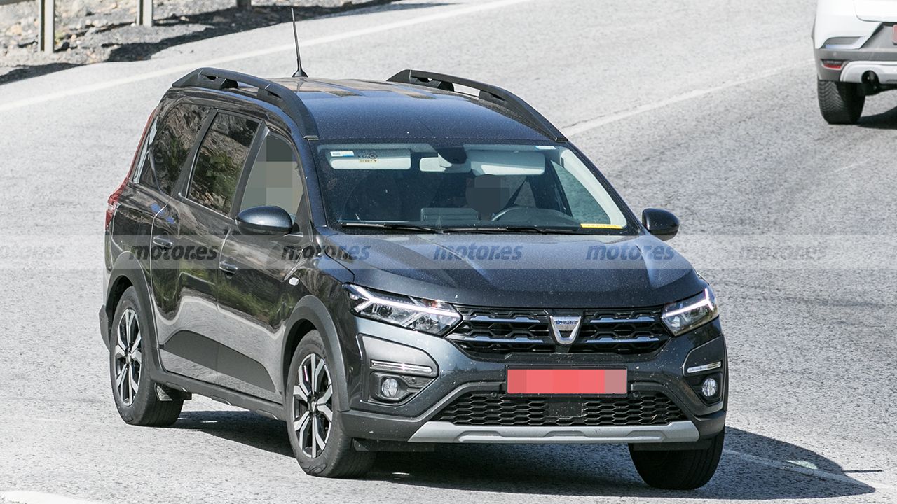 Dacia Jogger Hybrid, primeras fotos del esperado coche híbrido barato que llegará en 2023