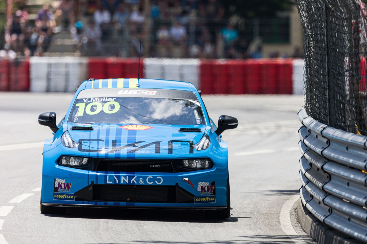 Gabriele Tarquini cuestiona el rendimiento de Lynk & Co en Vila Real