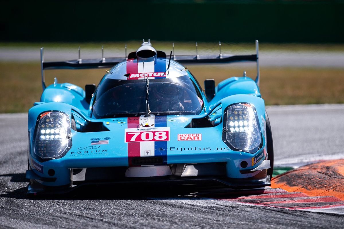 Glickenhaus manda en los libres de debut del Peugeot 9X8 en Monza