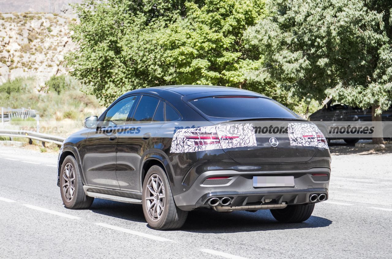 Fotos espía Mercedes-AMG GLE Coupé 53 facelift 2023