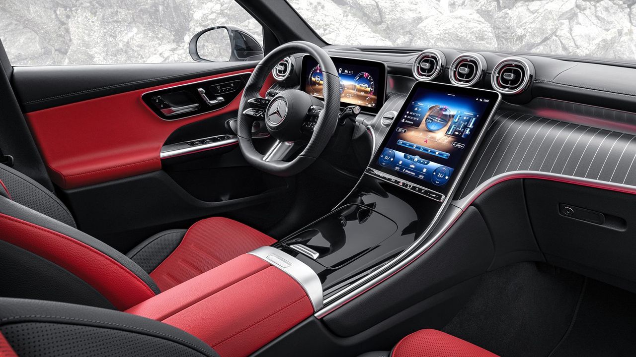 Mercedes GLC 2023 - interior