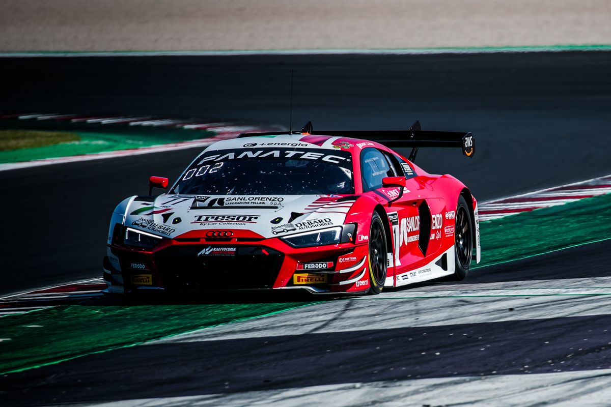 La segunda pole de la Sprint Cup en Misano es también para el Audi #32