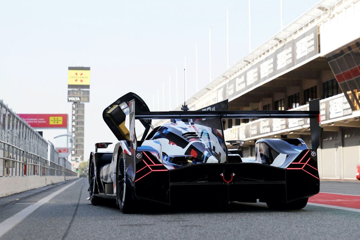 El BMW M Hybrid V8 completa un test de cinco días en Barcelona