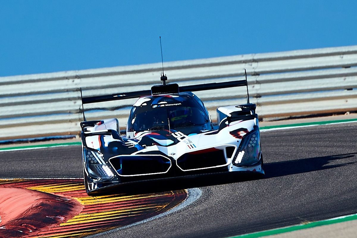 El BMW M Hybrid V8 demuestra credenciales en el test de MotorLand