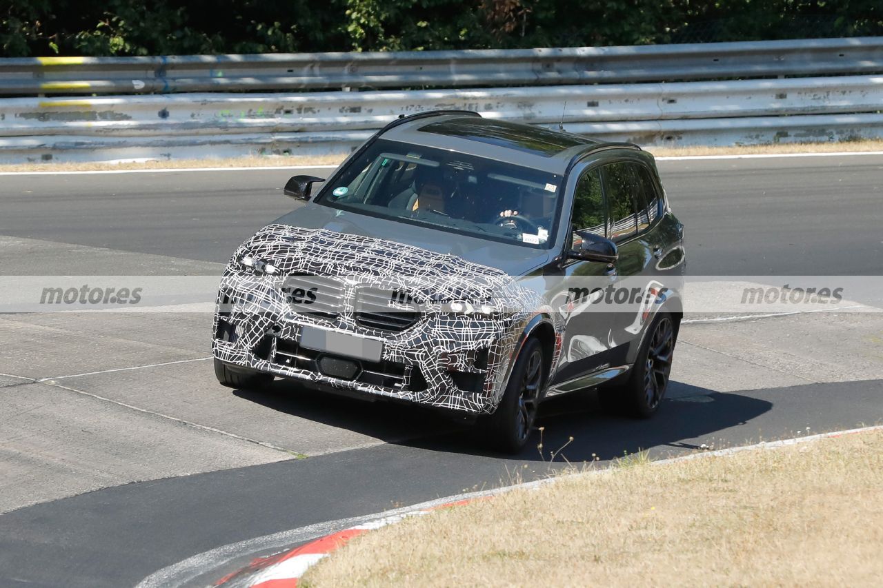 El BMW X5 M Facelift 2023 se destapa en nuevas pruebas en Nürburgring