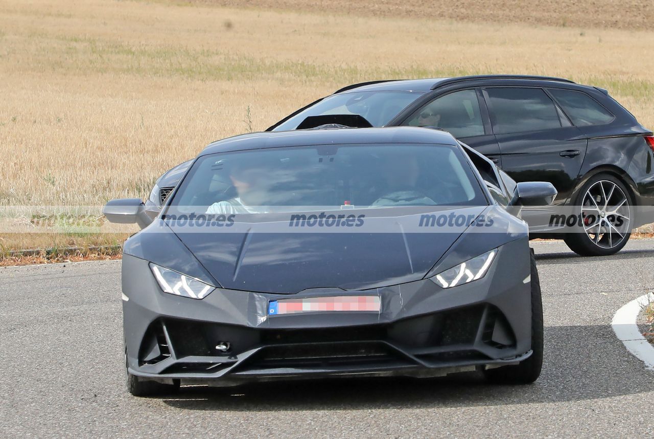 El Lamborghini Huracan Sterrato de producción se deja ver nuevamente en fotos espía