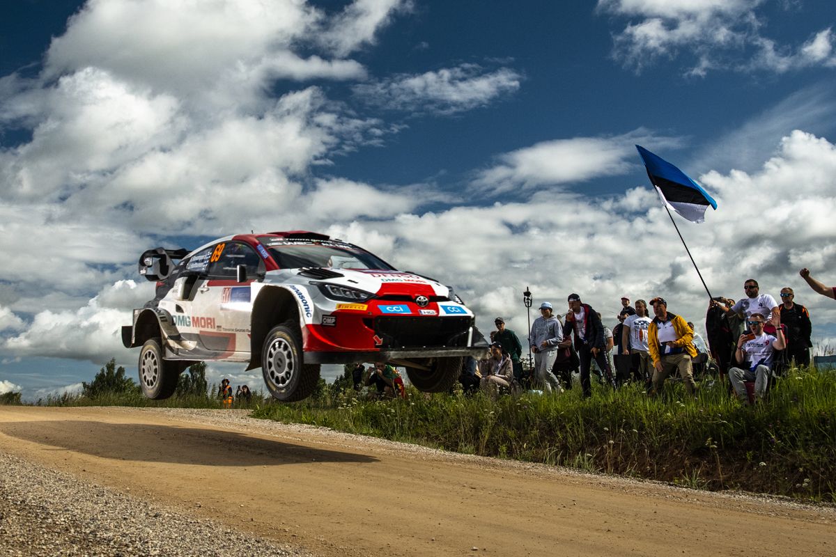 Kalle Rovanperä, líder de Toyota, ejerce de héroe local en Finlandia