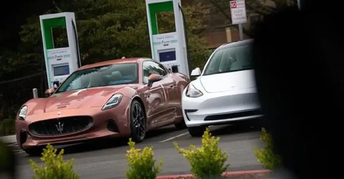 El nuevo Maserati GranTurismo Folgore, cazado cerca de Pebble Beach