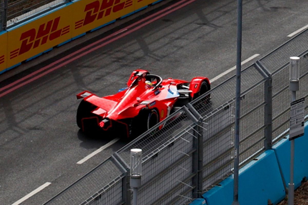 Oliver Rowland logra una pole pasada por agua en el ePrix de Seúl