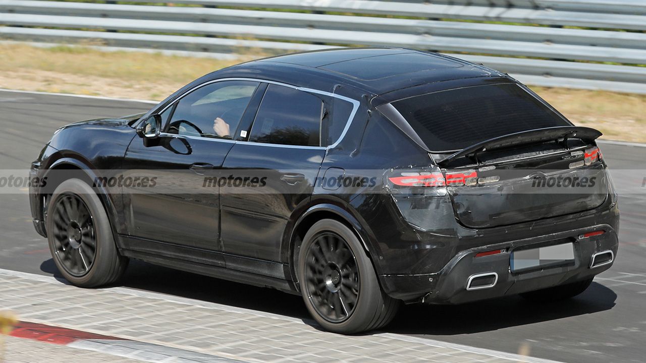 Porsche Macan EV - foto espía posterior