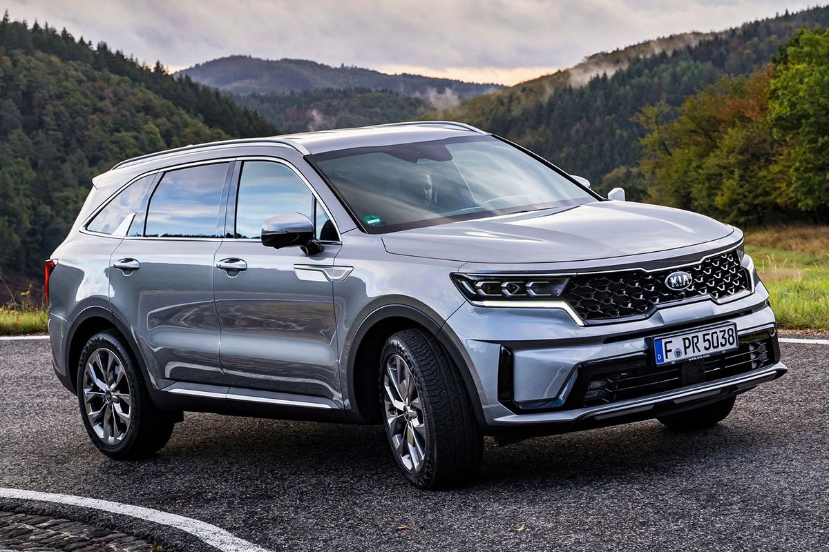 KIA Sorento 2023, nueva gama con edición especial Black Edition para el SUV electrificado