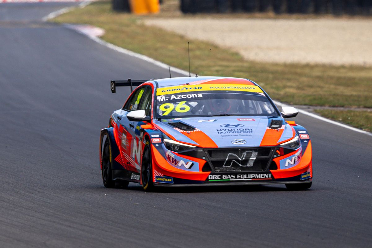 Rob Huff se lleva la carrera con parrilla invertida del WTCR en Anneau du Rhin