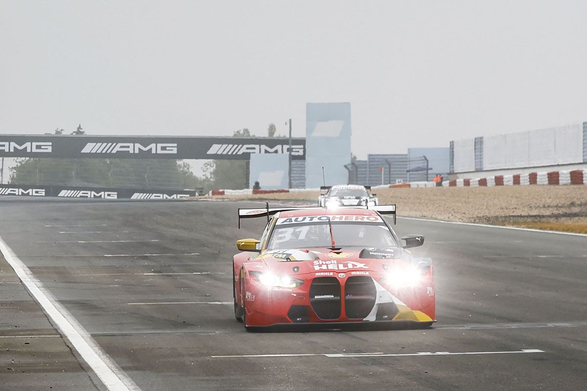 Sheldon Van der Linde, rey de las tinieblas en un salvaje Nürburgring