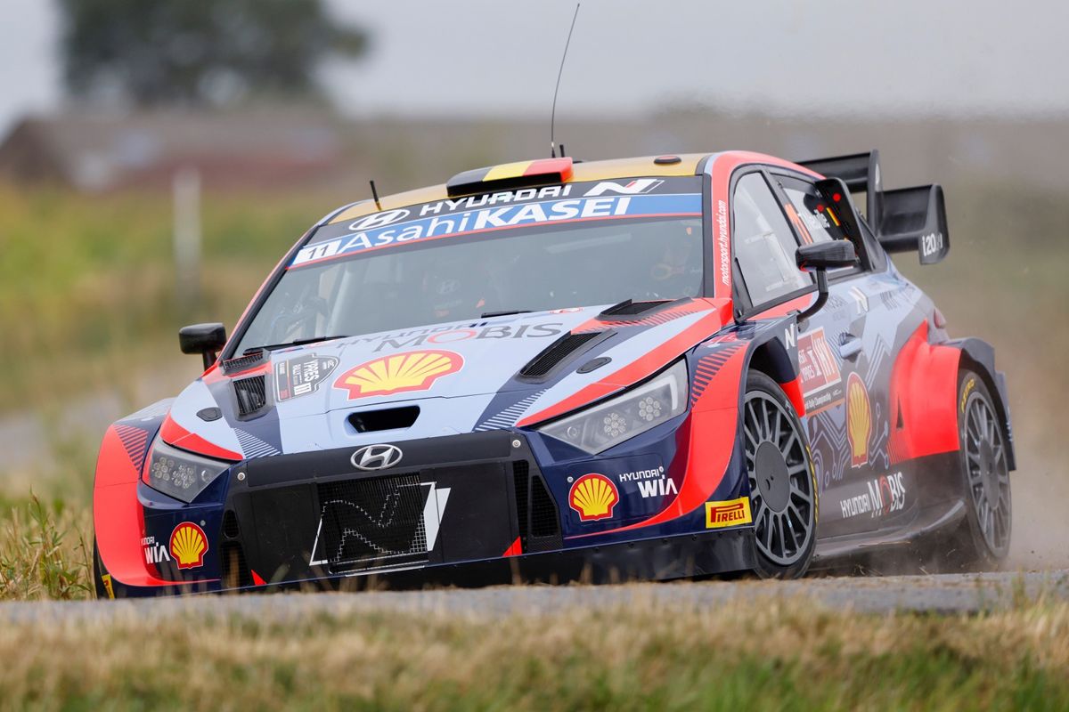 Thierry Neuville coge impulso en casa y se coloca líder del Ypres Rally