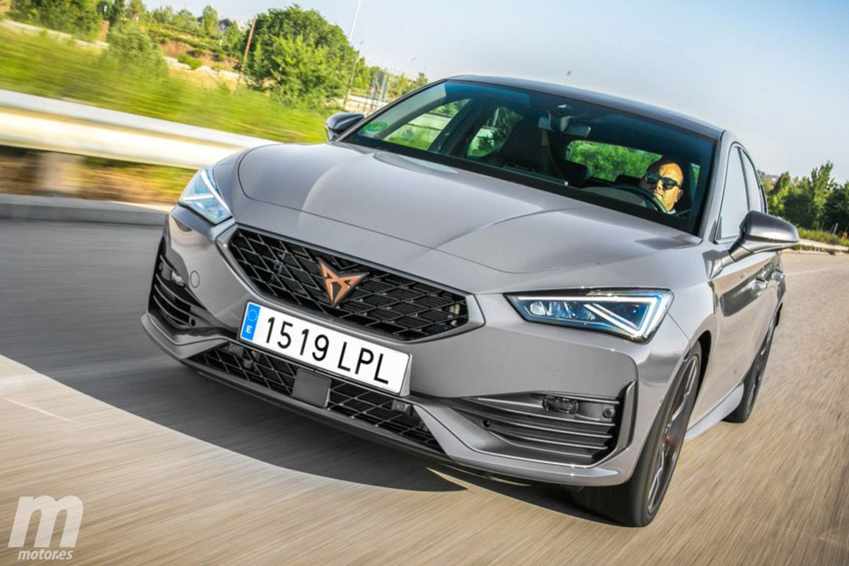 El CUPRA León estrena el 1.5 TSI de 150 CV y el León se queda con el de 130