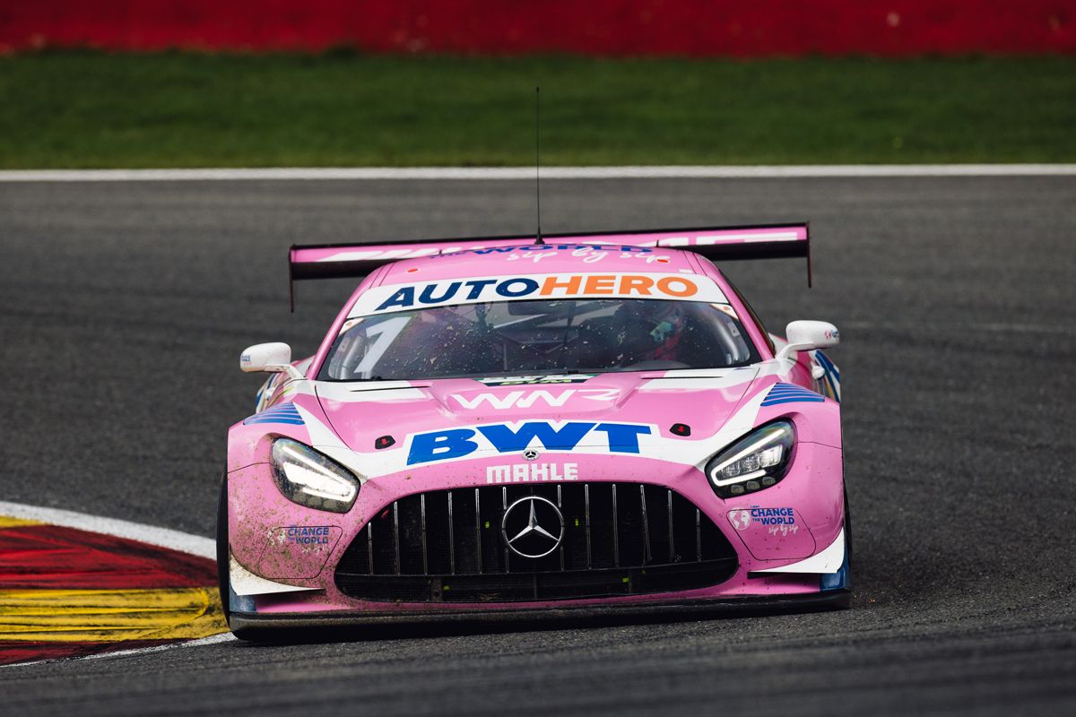 Dennis Olsen surca la lluvia para estrenar su palmarés en el DTM en Spa