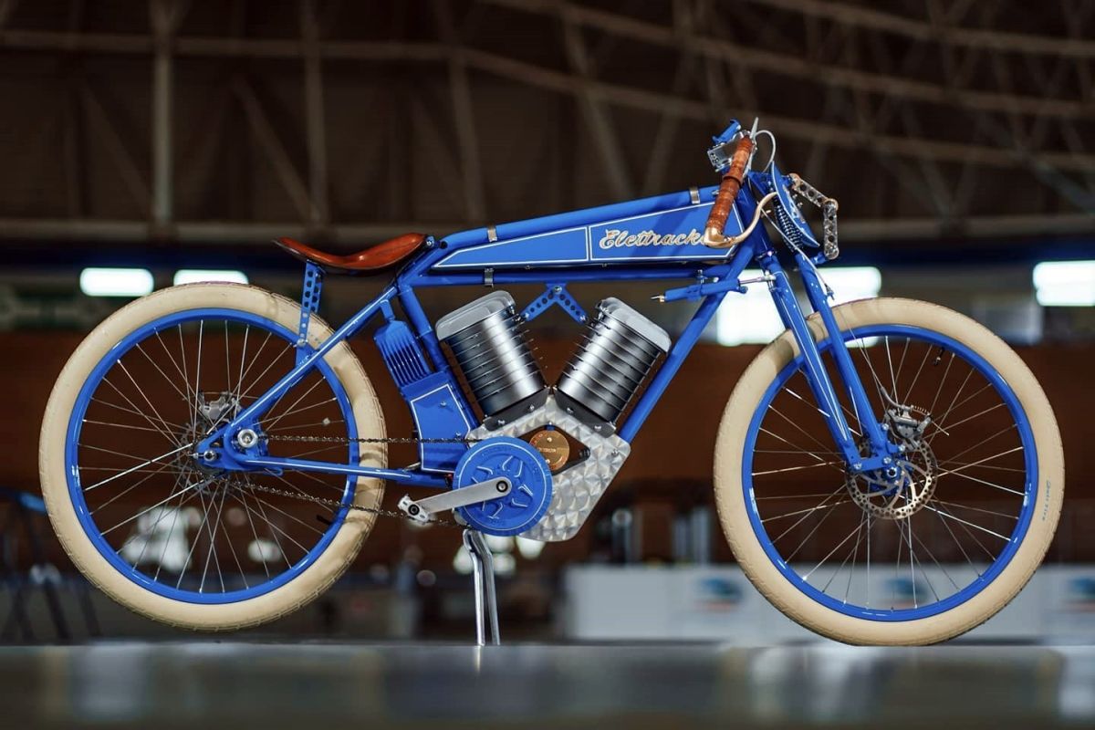 La Eletrakker es una moto eléctrica que te traslada a los años 20 de un modo único