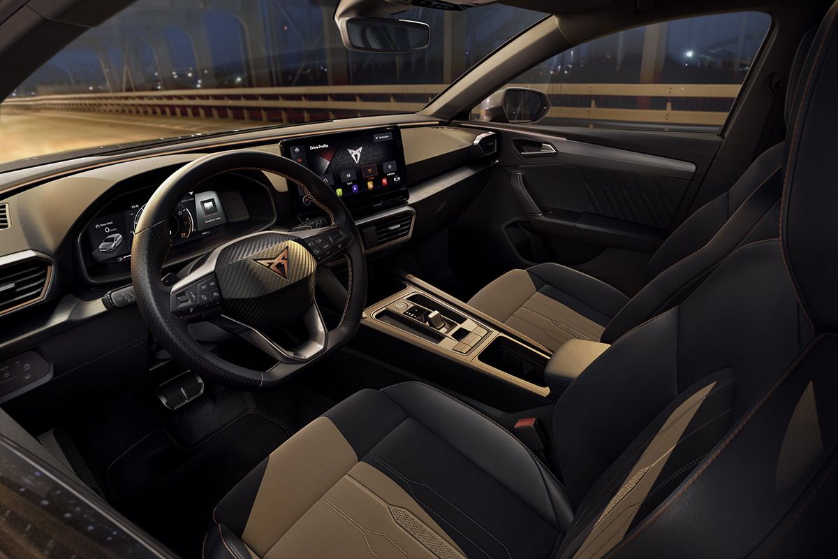 CUPRA León - interior