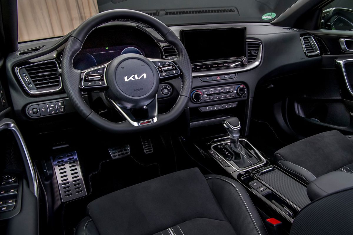 KIA XCeed 2023 - interior